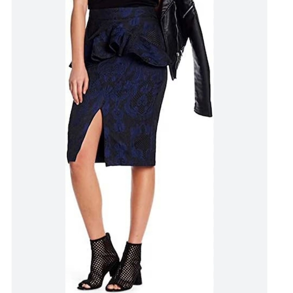 Kendall & Kylie Dresses & Skirts - Kendal+Kylie Peplum Pencil Skirt